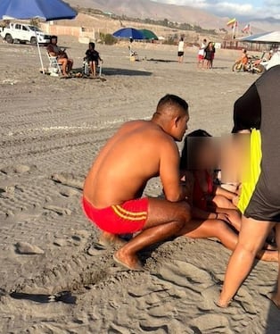 Rescatan a una adolescente en las playas de Mollendo (Foto: PNP)