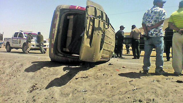 Accidente deja dos muertos y varios heridos