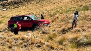Despiste de camioneta a un abismo deja tres heridos en La Libertad