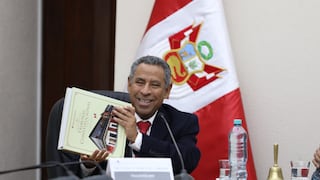 TC presenta en Arequipa libro que reconstruye su historia