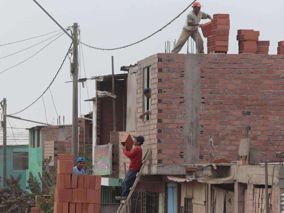 En las áreas urbanas del territorio nacional, según Comex Perú. Ancash, Huancavelica y el Callao incrementaron sus viviendas adecuadas, con servicios básicos, con títulos de propiedad registrados en Sunarp. (Foto: Andina)
