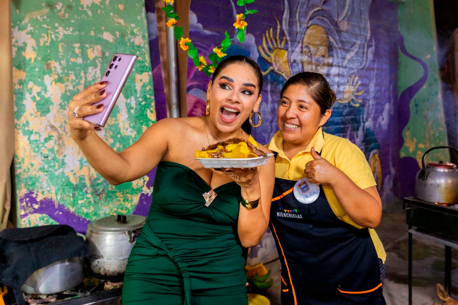 Presente en la serenata al Perú, estará Giuliana Rengifo y Bartola.