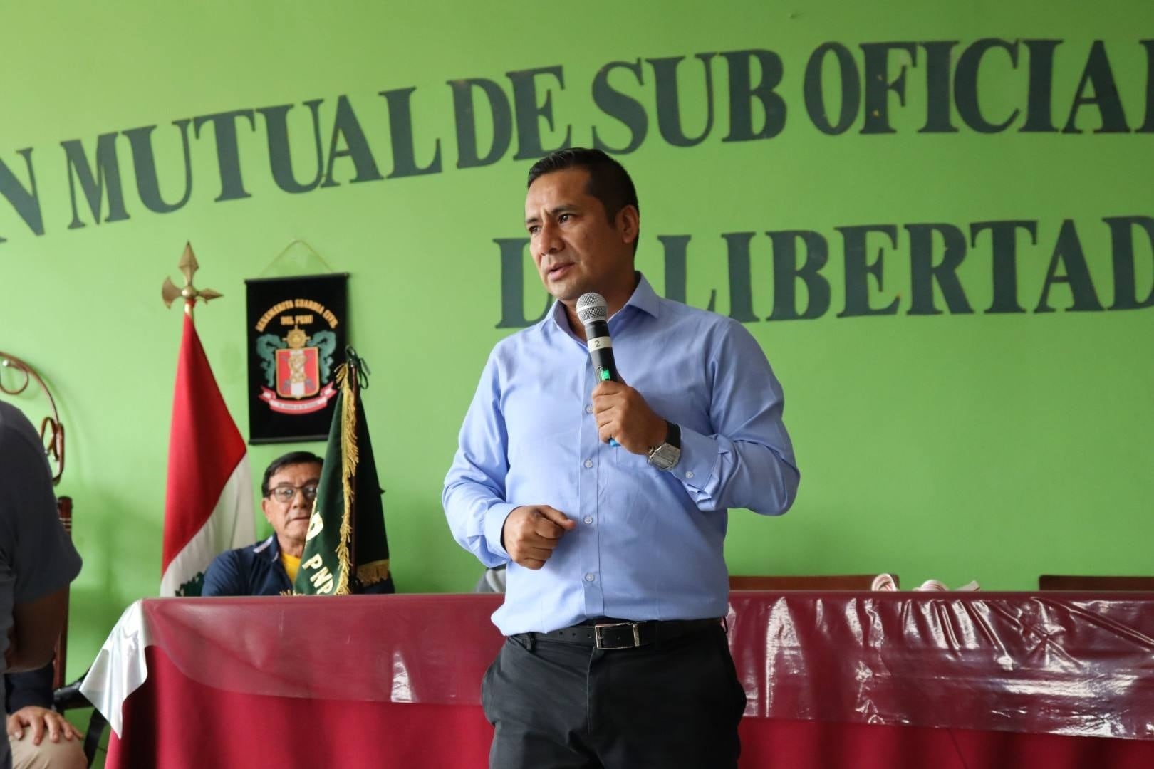 Consejero se presentará este martes para escuchar las declaraciones de testigos que lo involucran en usurpación. Fiscalía pide que lo condenen a 6 años de cárcel.