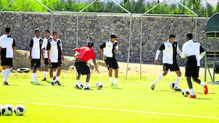 Mario Mendaña exige preparación física a 'rojinegros'