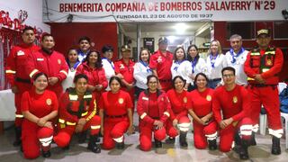 Trujillo: Celebran a las madres de la compañía de Bomberos Voluntarios de Salaverry