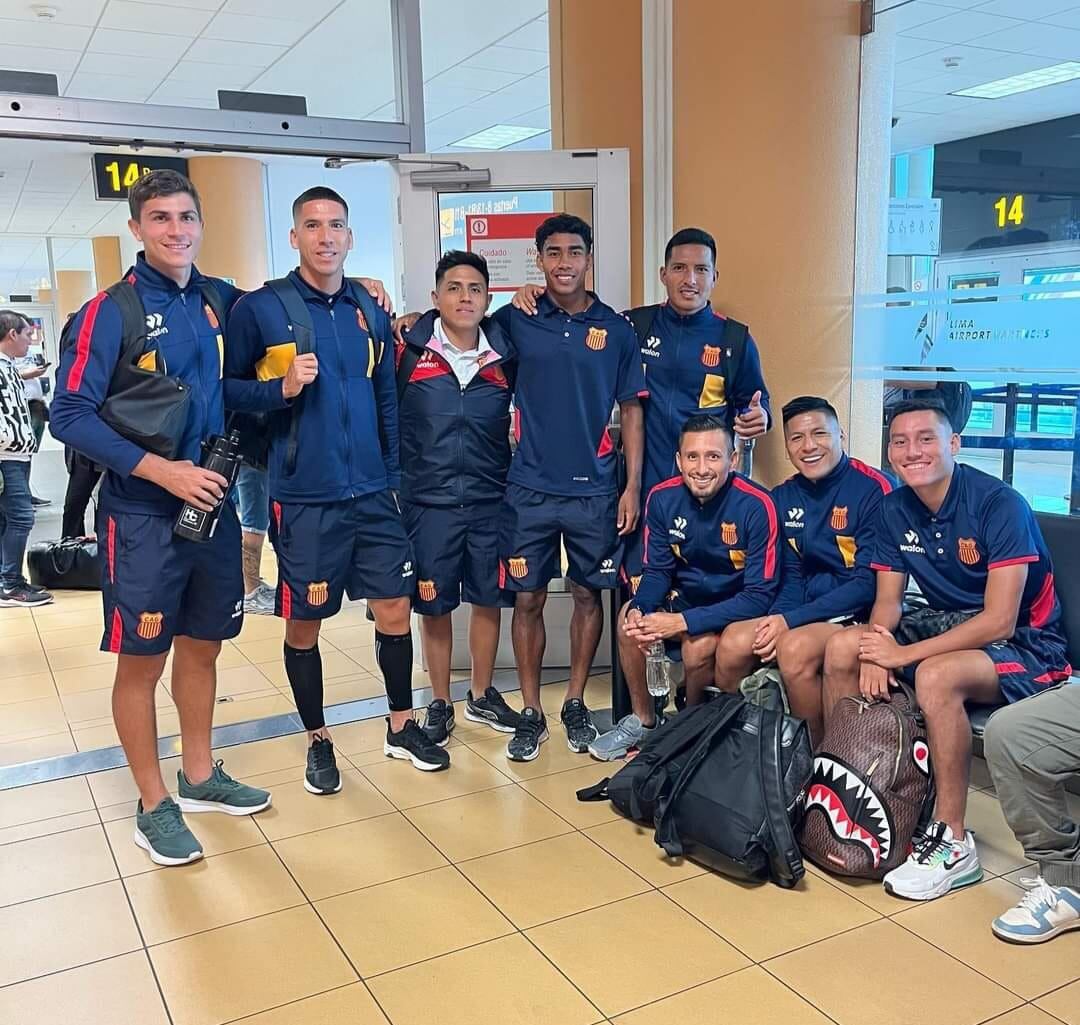 Debido al retraso del vuelo de Piura a Lima no pudo viajar el equipo albo.