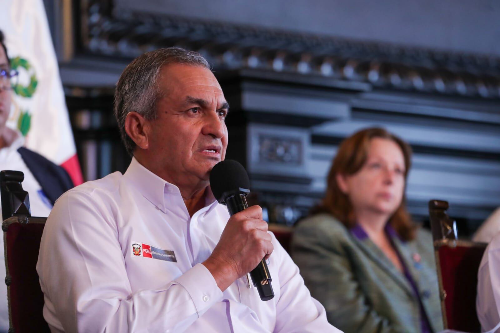 El ministro informó que han reforzado la frontera con la llegada de 200 efectivos de la Policía Nacional del Perú (PNP).