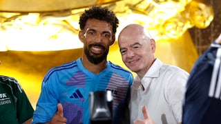 Vozinha, el héroe de Cabo Verde, brilló en la Copa de Leyendas junto a grandes ídolos del fútbol mundial