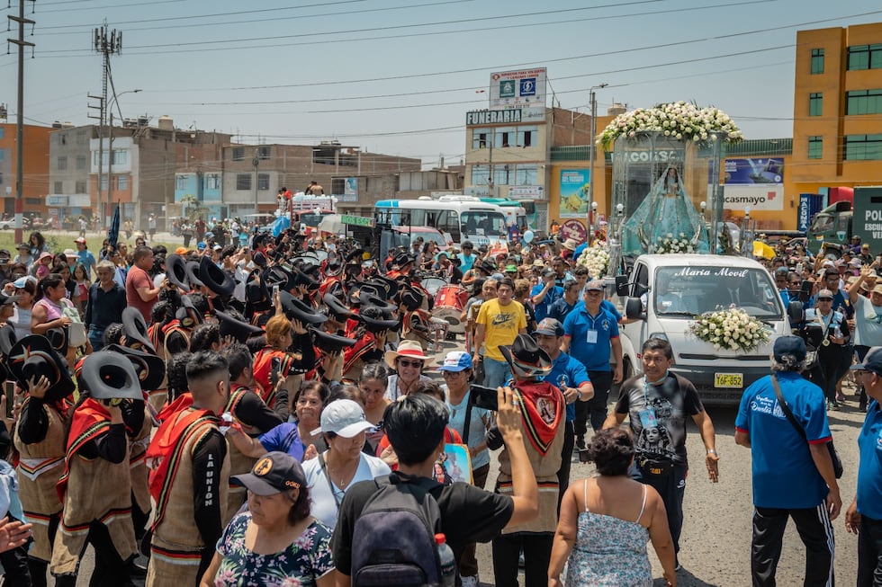 Imagen de la Virgen de la Puerta recorre Trujillo