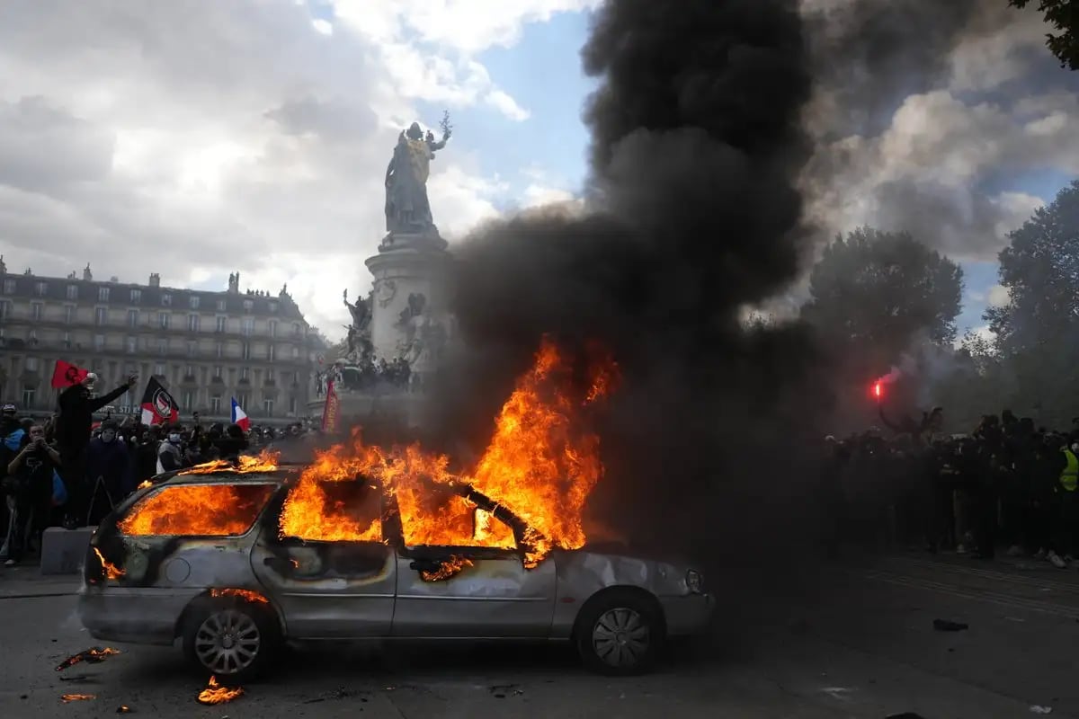 Francia: al menos 350 detenidos en París tras disturbios y saqueos de negocios