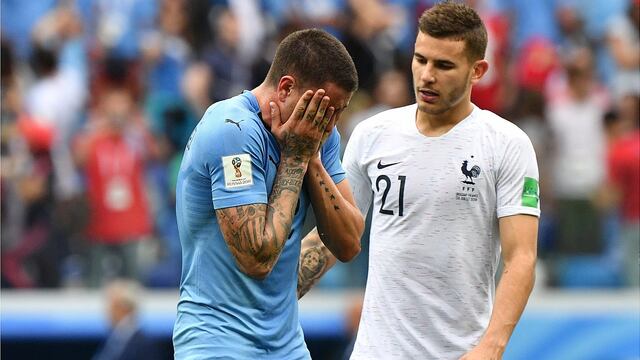 El conmovedor llanto de un futbolista uruguayo antes que termine partido (VIDEO)