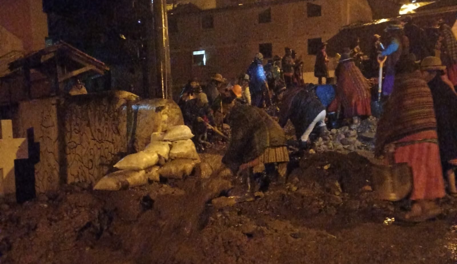 Ingreso de huaicos a centros poblados. (Foto: GEC)