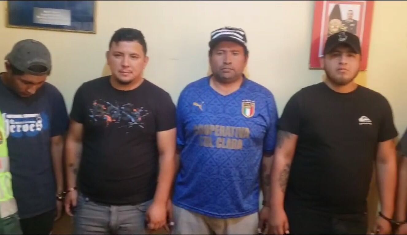 Sujetos permanecen detenidos (Foto: Difusión)