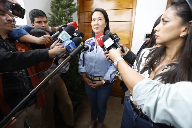 Keiko Fujimori declara a la prensa (Fotos: Mario Zapata/GEC)