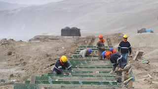 Chaparra construye mirador peatonal de 120 metros frente al mar en Arequipa
