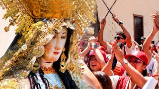 Peregrinos se postran a los pies de “Mamá Mechita” en Paita