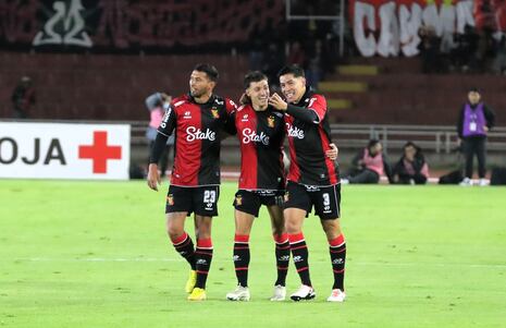 FBC Melgar visita a CD Moquegua con la mira en la punta del Clausura