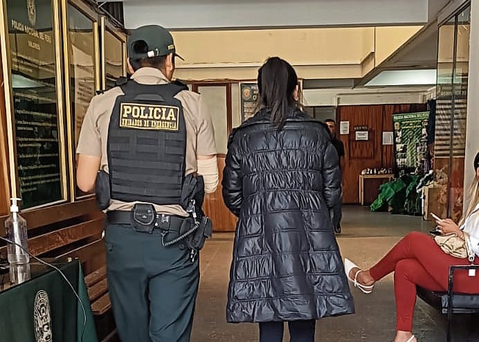 Sentencian a madre por agredir a su hija al rechazar su identidad de género (Foto: GEC)