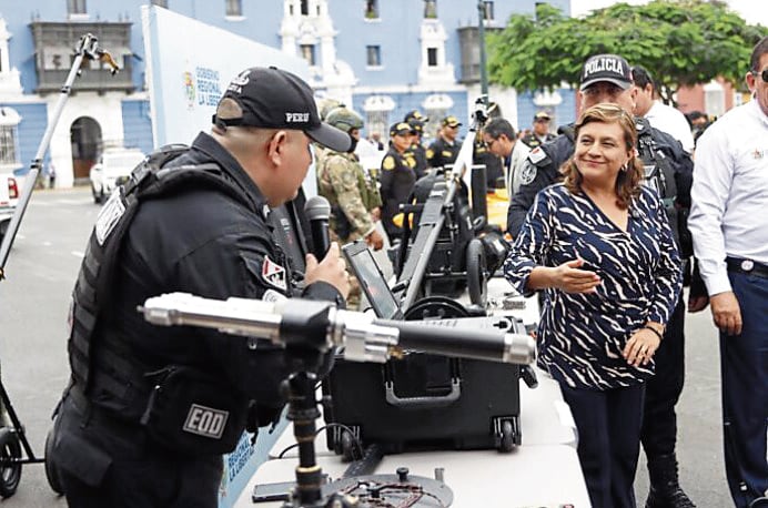 El coronel PNP (r) señaló que nuevo ministro del Interior, general EP (r) César Astudillo, puede imprimirle más disciplina a la entidad responsable de la seguridad pública.