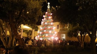 Cusco: Realizan tradicional encendido de árbol navideño (VIDEO y FOTOS)