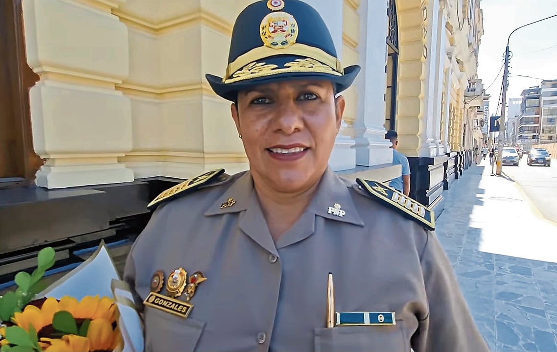 Comandante PNP fue denunciada.