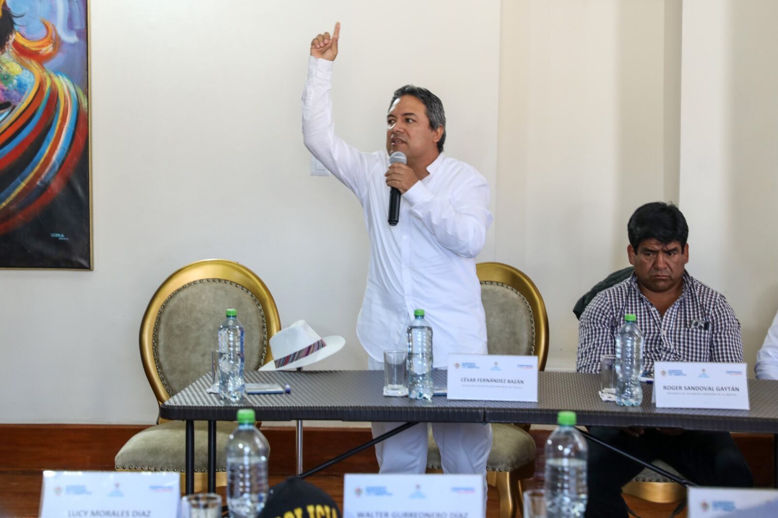 Ganan hasta S/4 mil y no se les puede rescindir su contrato porque acudirían al Poder Judicial y serían repuestos generando incluso otros compromisos.