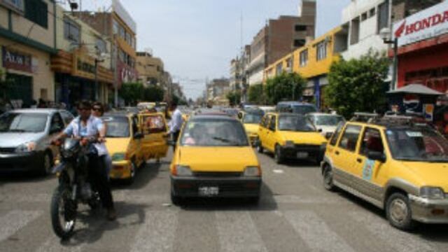 Modifican ordenanza que regula la empresarización de taxis