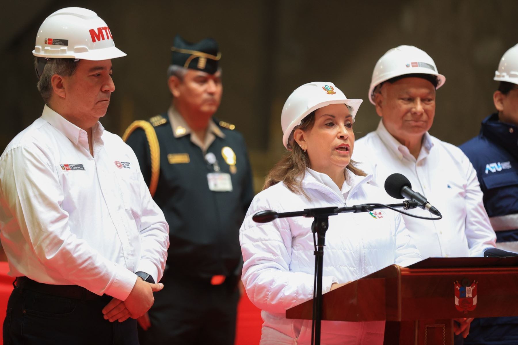 Mandataria sostiene que se está dando un paso fundamental en el camino de la modernización del transporte urbano en Lima y Callao.