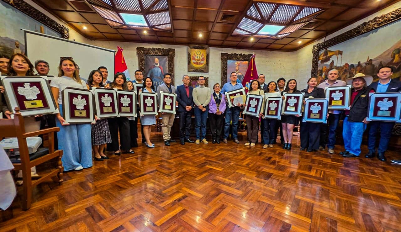 Restaurantes de Arequipa premiados por sus buenas prácticas sanitarias. Foto: Municipalidad Provincial de Arequipa.
