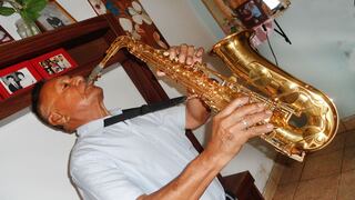 Piura: Don Alfonso “Pato” Mena, el  amo y señor del saxofón en Catacaos