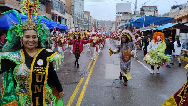 Gran Parada Folclórica en Puno
