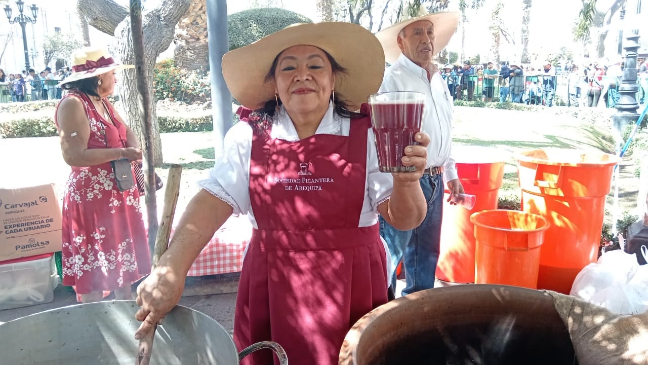 Fiesta de la Chicha 2025 en la Plaza de Armas de Arequipa. Foto: Álvaro Figuerora