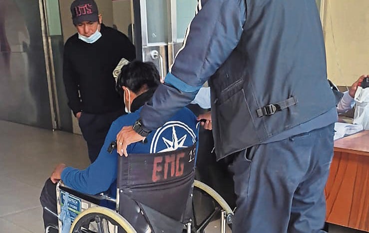 Trabajador fue llevado al hospital Honorio Delgado Espinoza de Arequipa. Foto: GEC.
