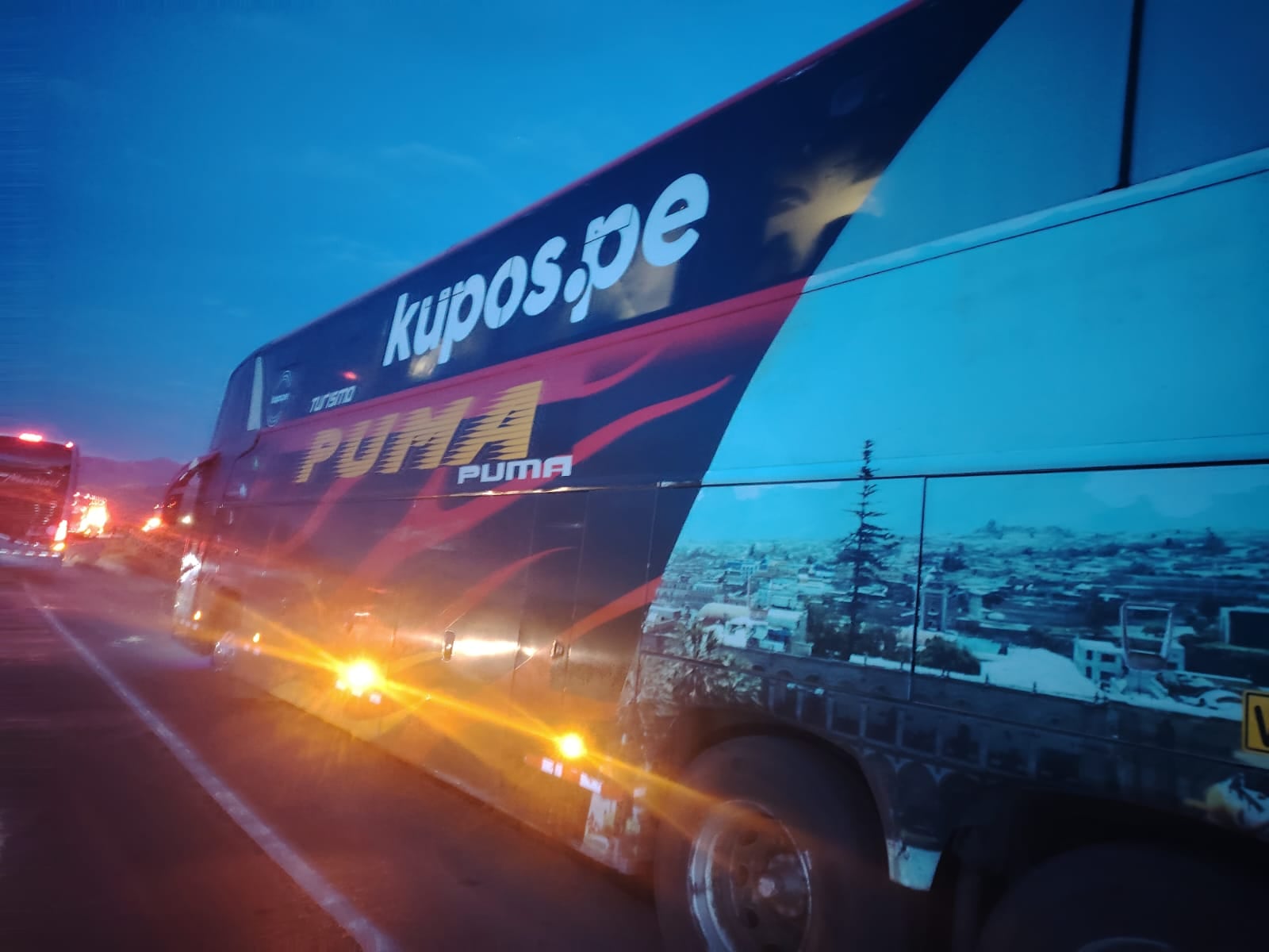 Ómnibus de la empresa Puma en el accidente. Foto: PNP.