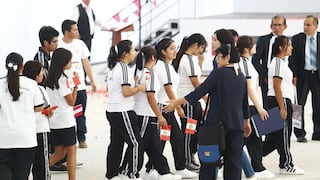 Año escolar 2026 inicia con más de 6 millones de estudiantes, pero 48% de colegios presenta riesgo