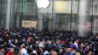 Apple abre su tienda más grande en Asia