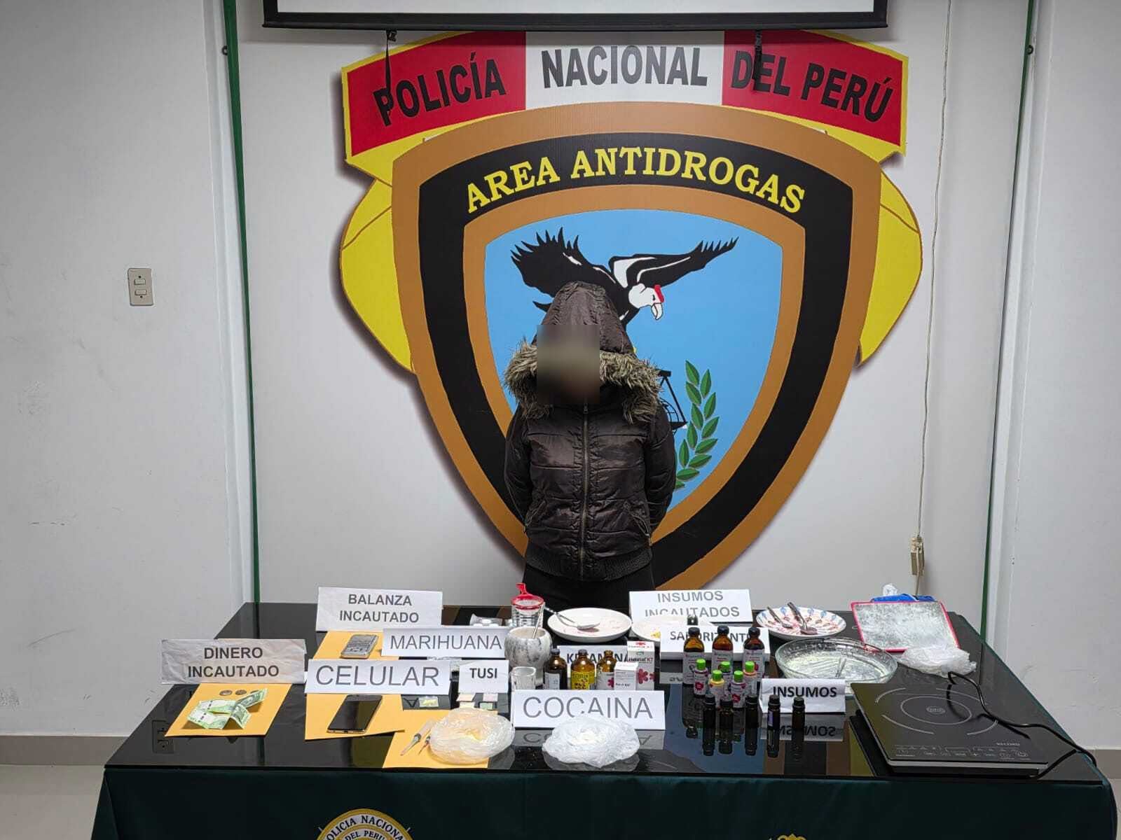 Detienen a joven de 19 años con variedad de drogas en Arequipa (Foto: PNP)