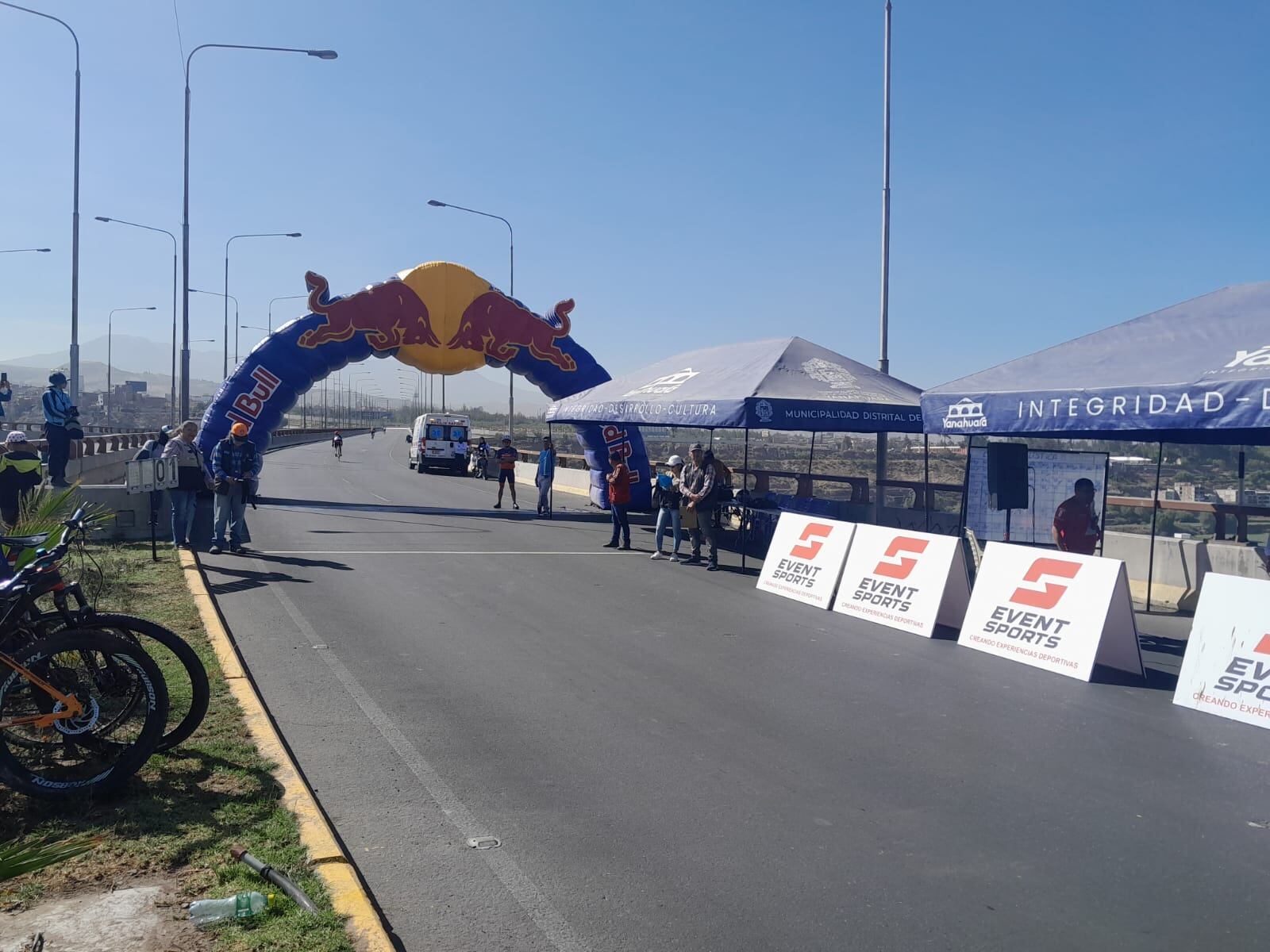 Actividad de ciclistas causa molestia en conductores de Arequipa. (Foto: Yorch Huamaní)
