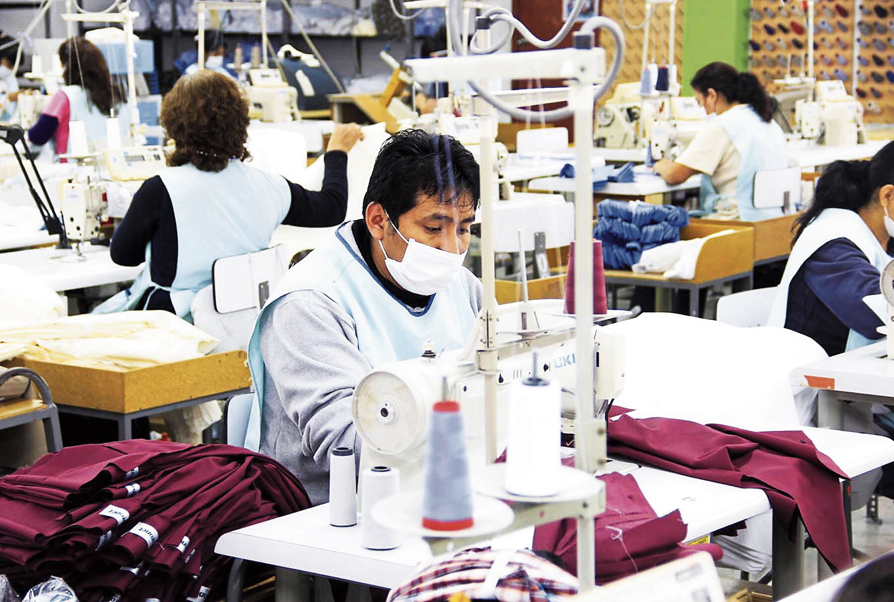 Aumento solo beneficiará a quienes perciben el sueldo mínimo y en la formalidad. Foto: Difusión.