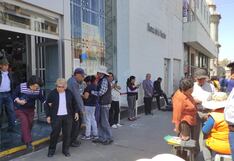 Arequipa: Confusión y descontento en el primer día de devolución de aportes al Fonavi