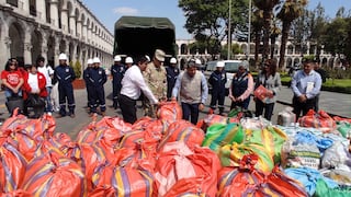 Arequipa: Personal del Ejército trasladará ayuda para damnificados en Secocha por huaico (EN VIVO)