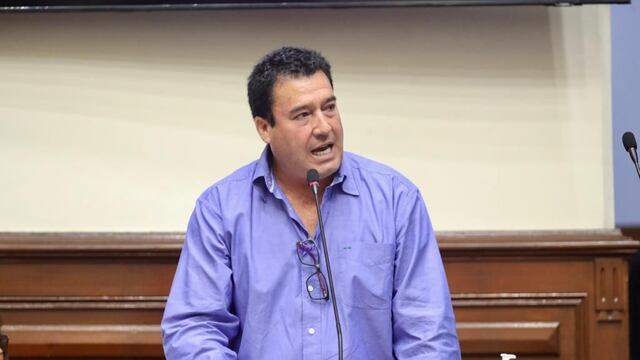 Edwin Martínez defiende a Cordero Jon Tay: “¿Cuántos mochasueldos hay?¿Por qué el ensañamiento?