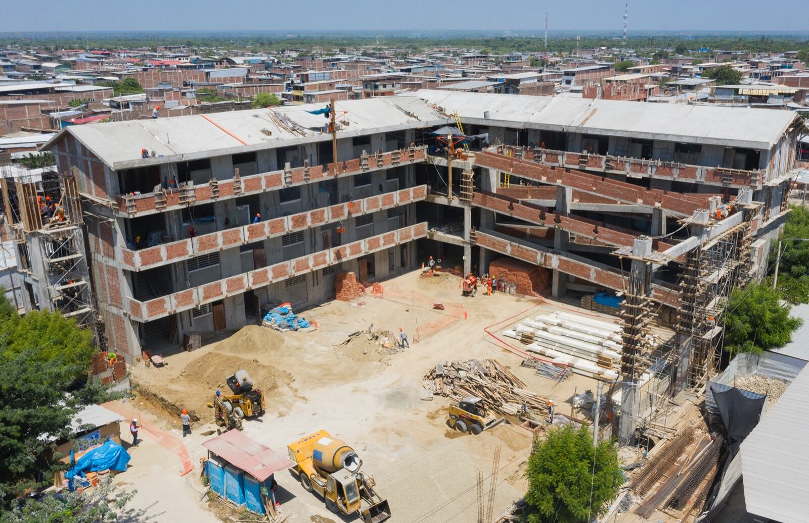 Avanza construcción del colegio "Rosa Aurelia Herencia Pimentel", en Chulucanas