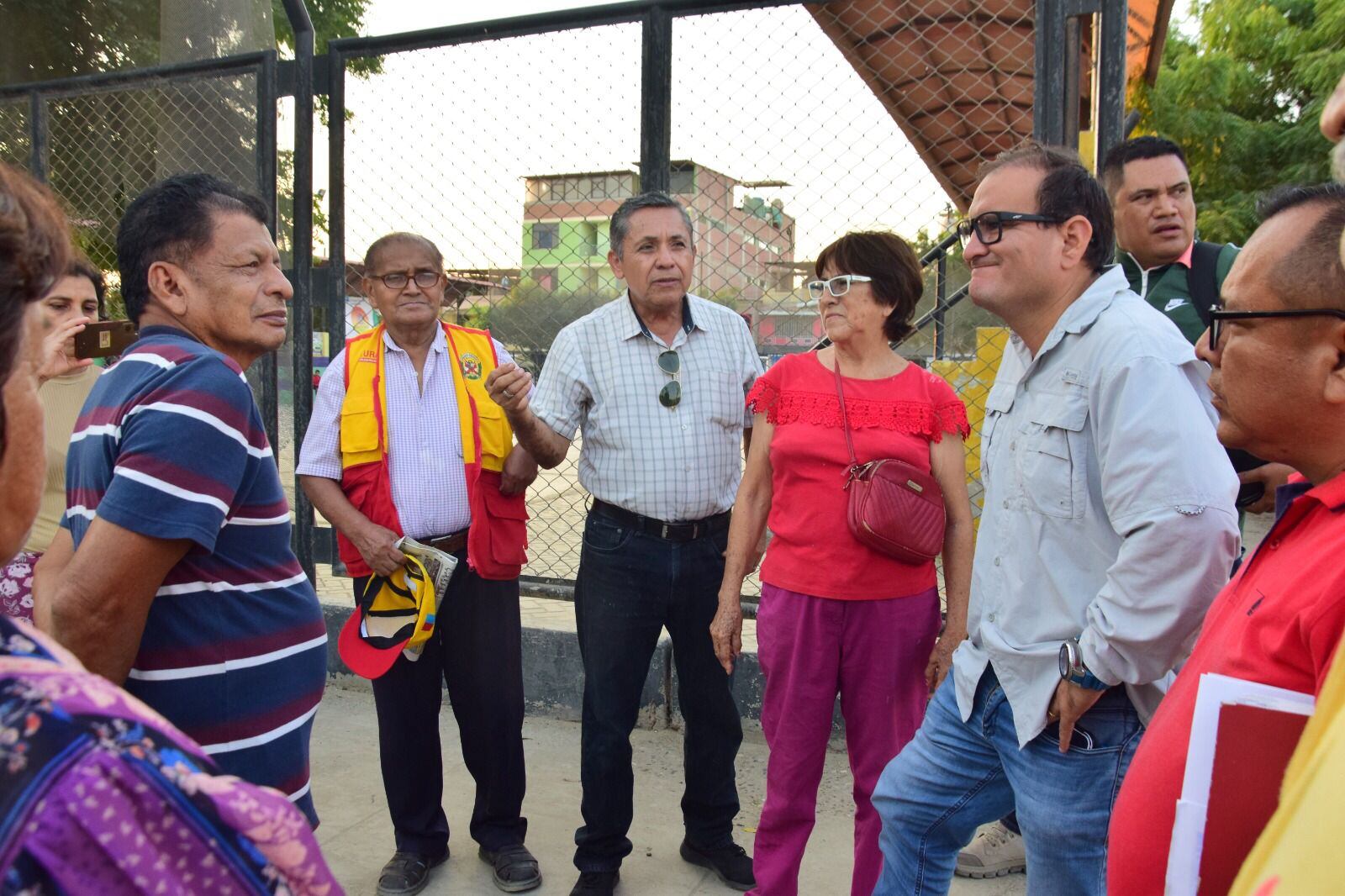 Alcalde de Piura se reunió con moradores de la urbanización San Ramón