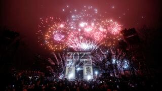 Francia: 420 detenidos y 984 vehículos incendiados en altercados durante Año Nuevo