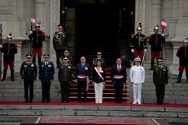 Keiko Fujimori es reconocida como jefa suprema de las FF. AA. (Fotos: Julio Reaño/GEC)
