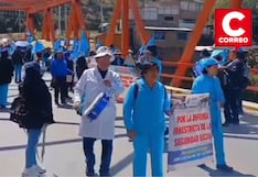 Huancayo: Médicos y enfermeras de Essalud bloquean puente Breña en noveno día de huelga