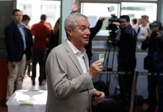 José Antonio Kast vota en Paine y promete ser “el presidente de todos los chilenos”