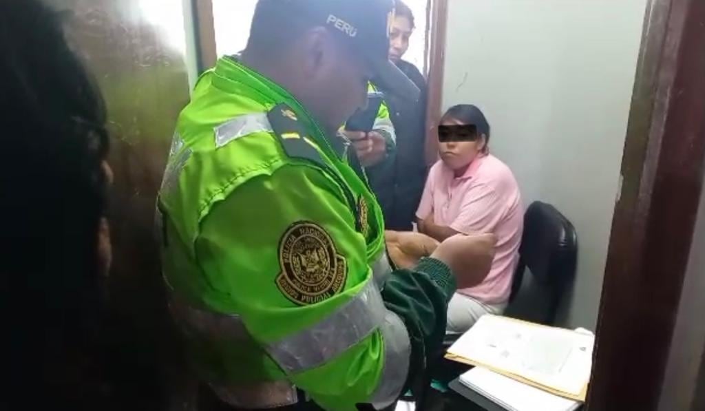 Mujer será investigada por intentar ingresar drogar al penal. (Foto: Difusión)