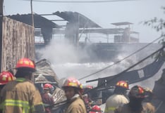Incendio en Campoy, San Juan de Lurigancho es controlado tras movilizar 16 unidades de bomberos